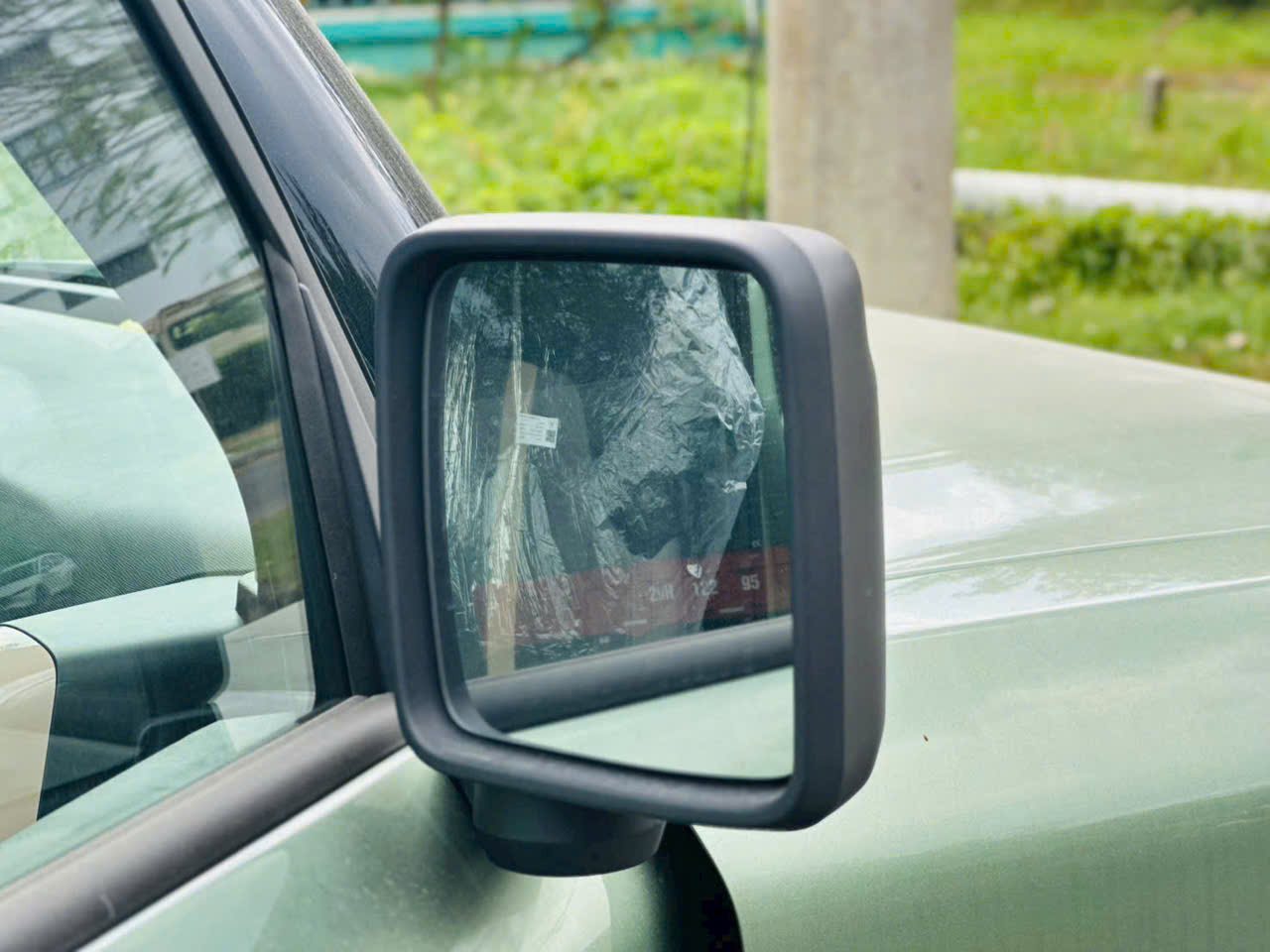 z7656679072937 35d42e238144d4f978d70be1e5703833 Vinfast VF3