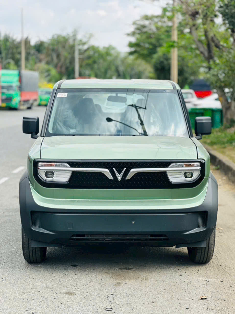 z7656679093377 8c9bf2e3c383358aad855cac7e7f168d Vinfast VF3