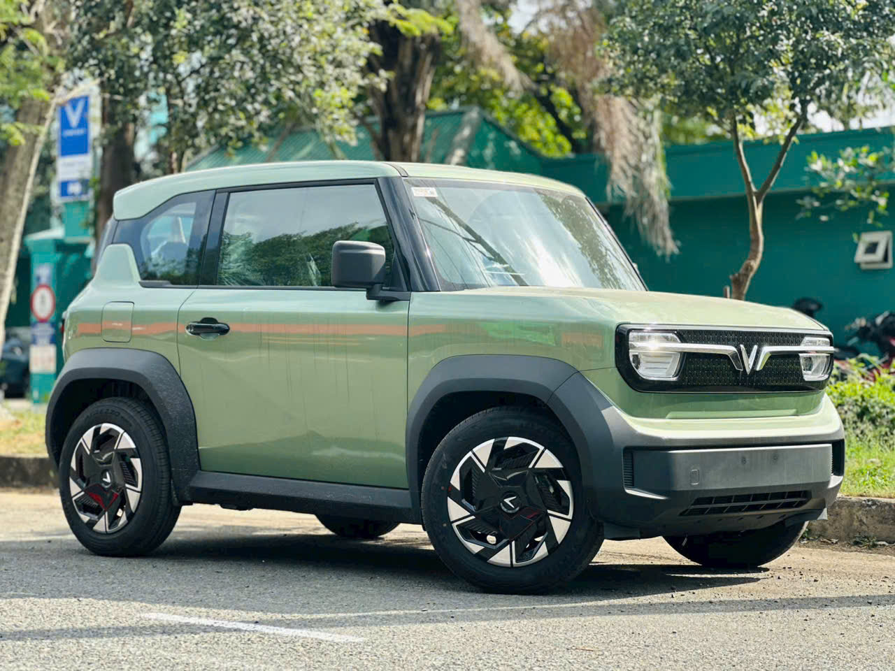 z7656679099185 4a77309a9db35baac76d346e5b9f02b7 Vinfast VF3